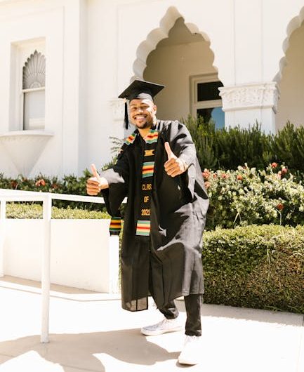 Купить диплом с занесением в реестр России быстро